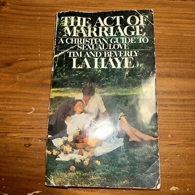 THE ACT OF MARRIAGE: A CHRISTIAN GUIDE TO SEXUAL LOVE By Tim And Beverly Lahaye - Image 1 of 4
