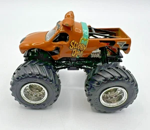 Monster Jam Scooby-Doo 1:64 Marrón Diecast Monster Truck Coche de Juguete Coleccionable - Imagen 1 de 8