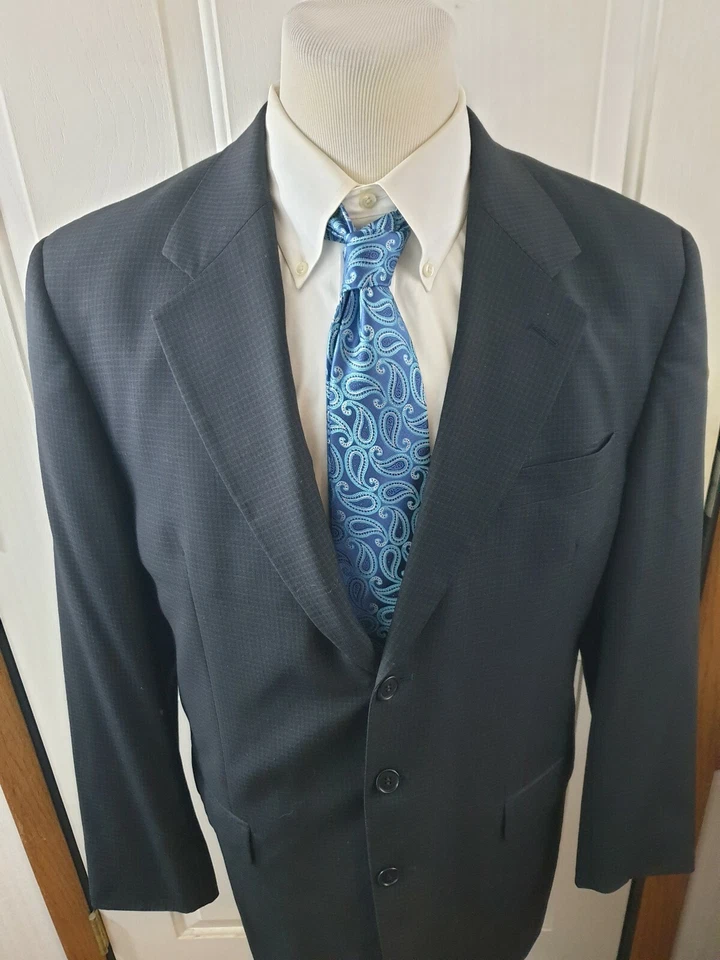 Terno masculino cinza luxo 3 botões micro xadrez 42R calça 35" com 30" L fabricado na Itália  - Imagem 1 de 4