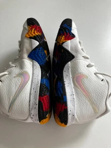 Size 6Y - Nike Kyrie 4 NCAA Tournament - Picture 1 of 5