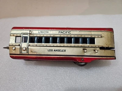 Винтажный красный/серебристый пассажирский вагон поезда Marx M10005 Union Pacific Los Angeles - Изображение 1 из 4