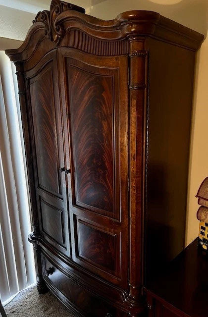 armário armário armário usado - Imagem 1 de 1