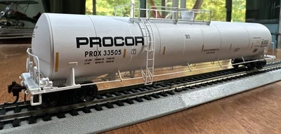 Athearn Genesis RTR HO G68445 UTC 33k LPG Tank Car Procor PROX 33505 NY - Image 1 of 4