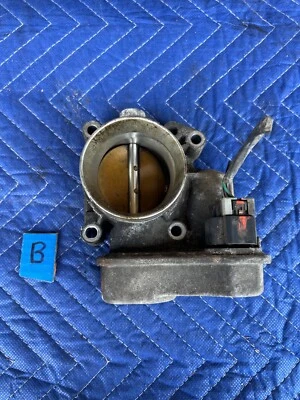 2002-2007 Saturn Vue Throttle Body for 2.2L 4 Cylinder Ecotec OEM #610EM — 第 1/4 张图片