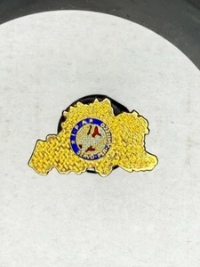 Vintage International Police Association IPA Servo-Per-Amikeco Lapel Pin - Picture 1 of 2