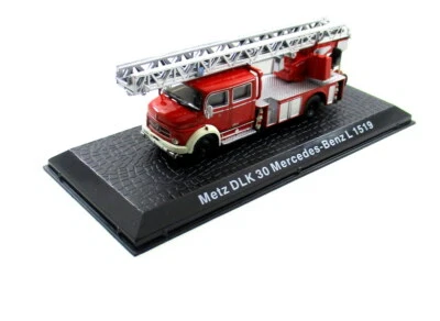 FIRE DEPARTMENT MERCEDES-BENZ L1519 METZ DLK 30 RED ALTAYA 1:72 FIRE TRUCK MODEL - Immagine 1 di 4