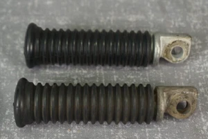 Harley-Davidson OEM RUBBER Foot Peg Left Right Set 33048-72 - Picture 1 of 3