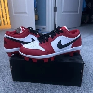 NEW Size 9.5M-Air Jordan 1 Retro MCS Low Chicago Red Baseball Cleats CJ8524-611 - Picture 1 of 5