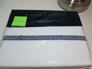 "NUEVO Hoja Plana Ralph Lauren Parrot Cay Halsey Queen 96""x108"" Blanca y Azul Marino - Imagen 1 de 5