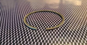 SEGMENT ADAPTABLE POUR COUDE D’ÉCHAPPEMENT RGD A POMPE MOBS MBK 51-PEUGEOT 103 - Imagen 1 de 1