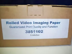 NUOVO supporto di stampa 3851102 (5 rotoli) carta per video immagini (dimensioni 110 x 20 (65,61) - Foto 1 di 1