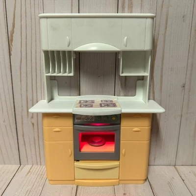 Vintage Barbie So Real So Now Kitchen Counter Yellow Oven Lights Up - Image 1 of 4
