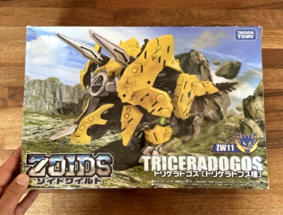 Takara Tomy - ZOIDS ZW11 TRICERADOGOS - Model Kit (2018) - Image 1 of 4