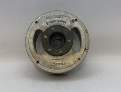 NOS OEM HONDA MAGNETO FLYWHEEL DENSO PART # 31121-001-104 C100 CA100 CA105 CA110 Foto 1 de 3