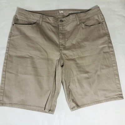 Lee Riders Bermuda Shorts Women's Sz 20 Mid rise Waist 38 Light Brown Zippered - Image 1 of 4