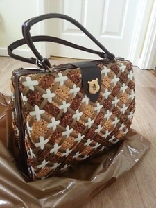 50er Jahre Hartschalenkoffer Koffer Rattan Design braun Mix / weiß farbige Tasche - Bild 1 von 12