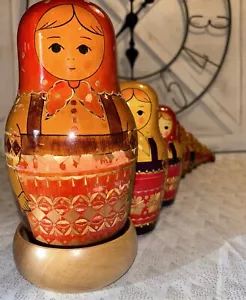 UdSSR Vintage traditionell verziert 10 Stück Matroschka Nestpuppe mit Holzsockel - Bild 1 von 24