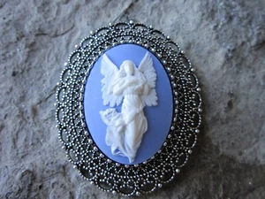 2 IN 1 GUARDIAN ANGEL CAMEO SILVER BROOCH / PIN / PENDANT - RELIGIOUS - BLUE - Picture 1 of 3