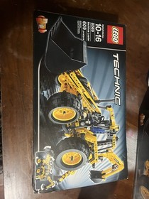 Lego 8069 Technic - Backhoe Loader - brand new sealed 