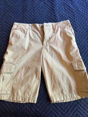 男孩 18 码 Chaps 卡其色工装短裤平前 — 第 1/4 张图片
