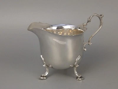 Silver Plated Footed Creamer — 第 1/4 张图片