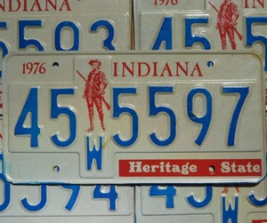 INDIANA LICENSE PLATE - 1976 INDIANA BICENTENNIAL License Plates Tags Soldier - Picture 1 of 3