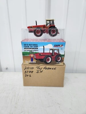 Trator de brinquedo 1/64 Ertl IH 3788 na caixa 2010 National Farm Toy Show 2+2 fazenda - Imagem 1 de 4