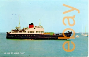 SHIPPING POSTCARD - CARISBROOKE CASTLE - Isle of Wight Pass Ferry - Picture 1 of 2