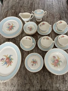 Homer Laughlin “Georgian” China Set For Five - Picture 1 of 9