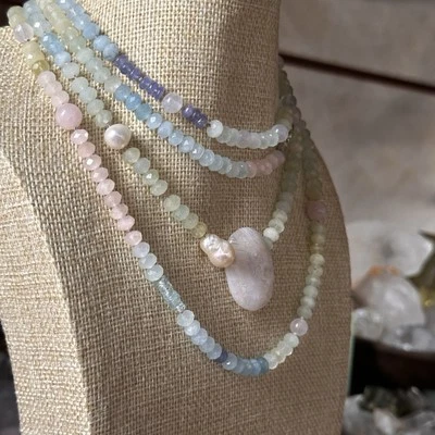 Collar aguamarina facetada (berilo) Foto 1 de 4