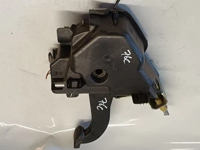 76C Mercedes Benz MB W204 W212 Pedal de Freno Feststellbremspedal A2044200084 - Imagen 1 de 4