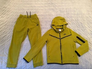 Nike Boys Tech Fleece Tracksuit Large Green - Picture 1 of 8