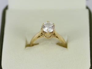 Solitaire Ring 9ct Gold Ladies Stunning Size L 3/4 375 3g Eo8 - Picture 1 of 4