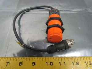 IFM Efector KI5002 KI-3015-BPKG/NI Capacitive Sensor 10-36VDC M30x1.5 - Picture 1 of 9