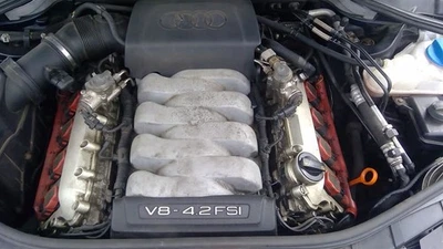 Caixa de luvas A8 Audi 2009 1656875 - Imagem 1 de 4