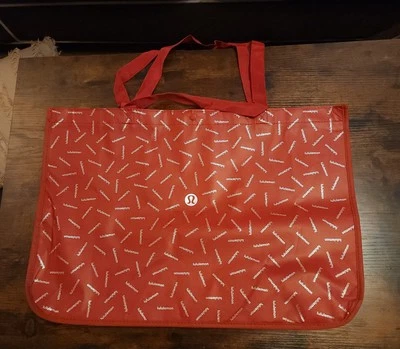 Lululemon Holiday 2021 XL Reusable Shopping Tote Bag Yoga Gym ❣️ NEW! - Image 1 of 4
