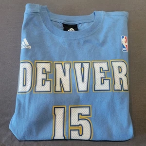 (M 10/12) Adidas Denver Nuggets Carmelo Anthony T Lt Blue New Without Tags - Picture 1 of 11