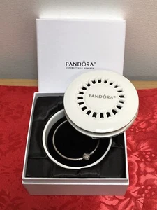 Authentic PANDORA HEART OF WINTER 7.5" Bangle "You Melt My Heart" &Porcelain Box - Picture 1 of 8