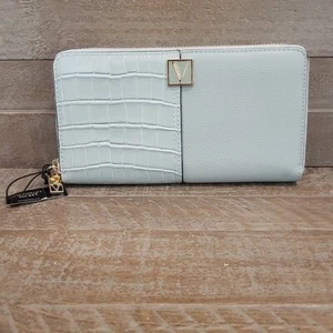 NWT Victoria's Secret Wallet Full Zip Croc Pebbled Light Pastel Green - Picture 1 of 13