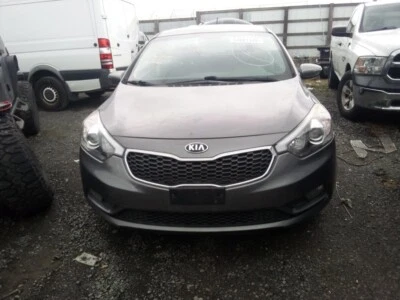 Sistema de monitoreo de presión de neumáticos usado (TPMS) modo de control se adapta a: Kia Forte Sus 2016 Foto 1 de 4