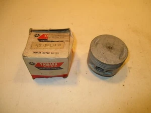 Piston Yamaha XS1100 1978-1979 2H7-11631-04-46 OEM NOS XS1100E XS1100F - Picture 1 of 3
