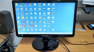 Monitor Samsung LS19A100 - Foto 1 di 9