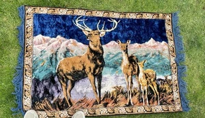 Vintage Deer Stag Velvet Rug Tapestry Wall Hanging 140cm x 97cm Cabin Buck - Picture 1 of 7