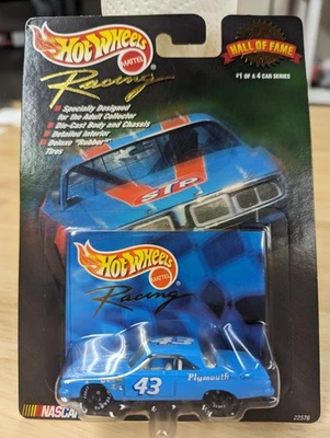 Hot Wheels Racing HoF Richard Petty #1of4 '64 Plymouth Belvedere. Nuevo Foto 1 de 4