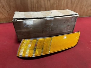 NOS 1992-1994 MERCURY GRAND MARQUIS SIDE MARKER LIGHT F2MY-15A201-B LH 92-94 - Picture 1 of 3