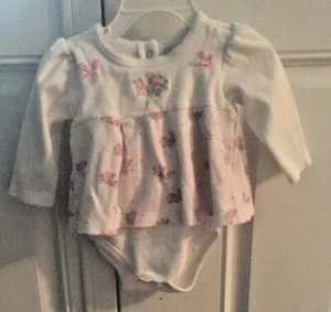 Vestido Infantil Quiltex One Piece en Blanco y Rosa Floral Talla 9 Meses - Imagen 1 de 2