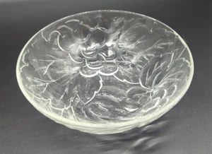 Tazón de ensalada de hoja de uva con textura de vidrio KIG - Imagen 1 de 9