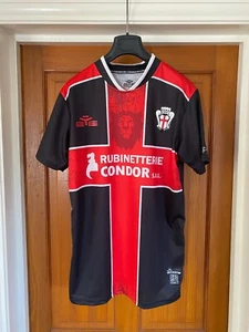 Trikot 2020/21 FC Pro Vercelli 1892 Auswärtstrikot Größe M Italien Fußball Serie C - Bild 1 von 12