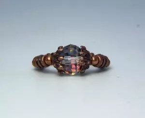 CYNTHIA LYNN ""EWIGE FLAMME"" KUPFER MEHRFARBIGER KRISTALL STRETCH RING - Bild 1 von 1