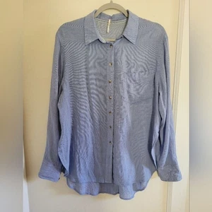 Free People blau Chambray durchsichtig Boho fließend Button Down Tunika Top Small - Bild 1 von 6